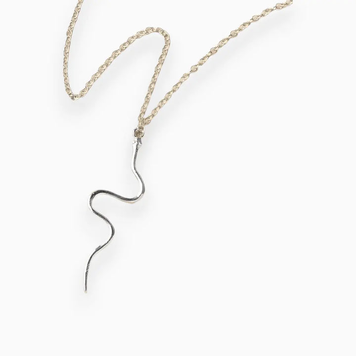 Elegante Schlangen Halskette mit anspruchsvollem Stil für Damen Mivona