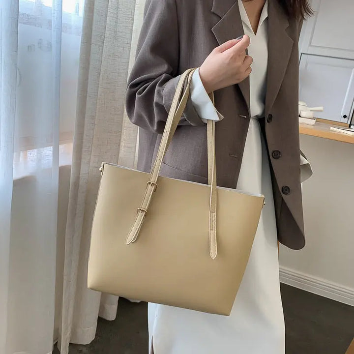 Mühelose Eleganz in Einer Geräumigen Tote Bag Mivona