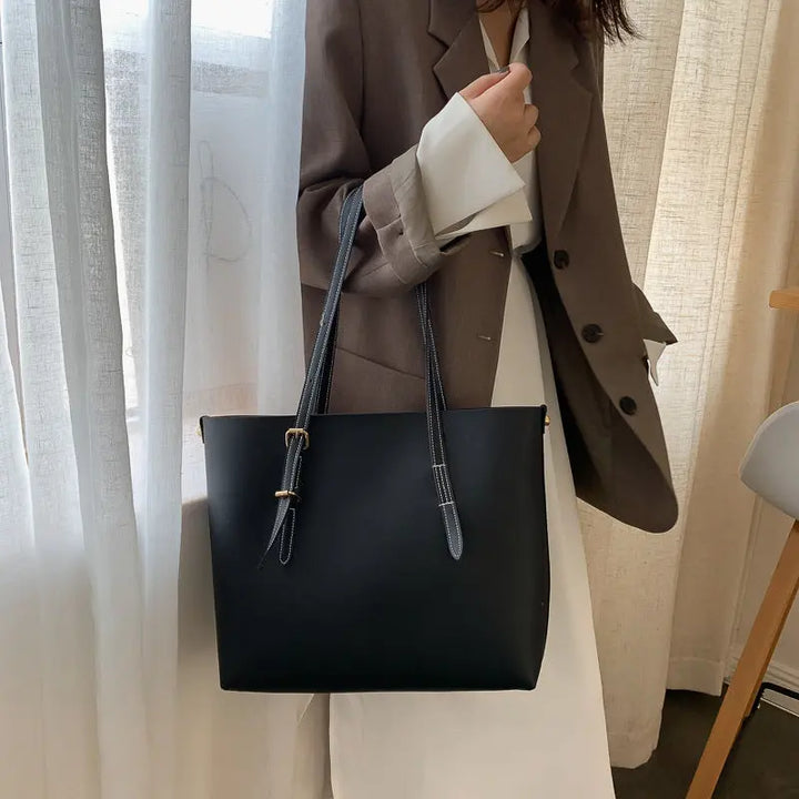 Mühelose Eleganz in Einer Geräumigen Tote Bag Mivona