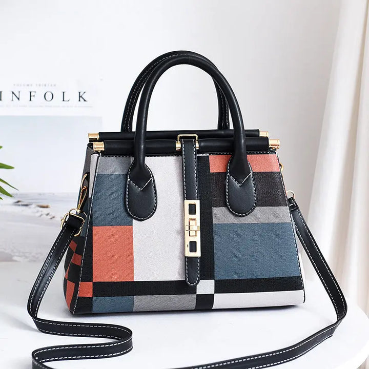 Zeitlose Eleganz in Einer Geräumigen Handtasche Mivona