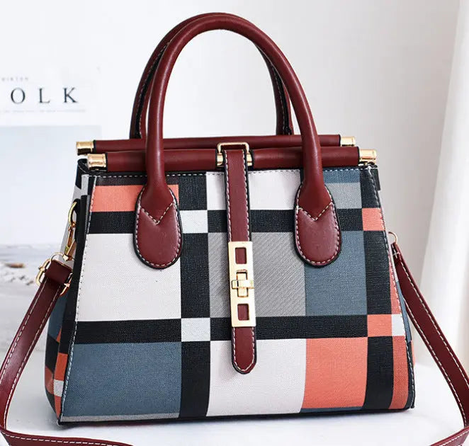 Zeitlose Eleganz in Einer Geräumigen Handtasche Mivona