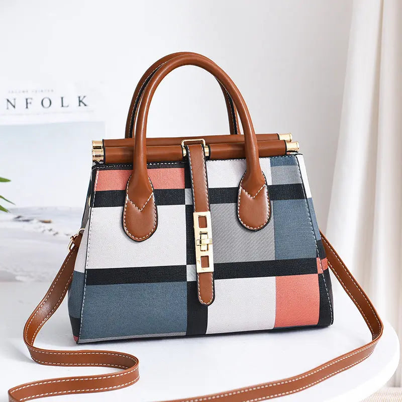 Zeitlose Eleganz in Einer Geräumigen Handtasche Mivona