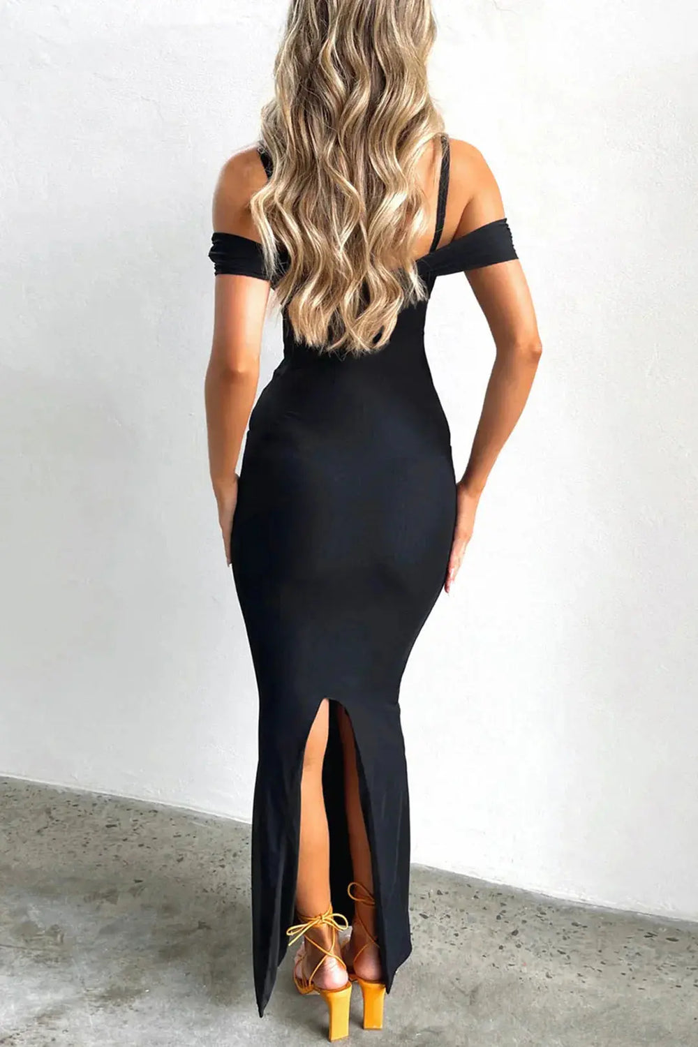Maxikleid mit Cut Outs und Schlitz für Frauen Mivona