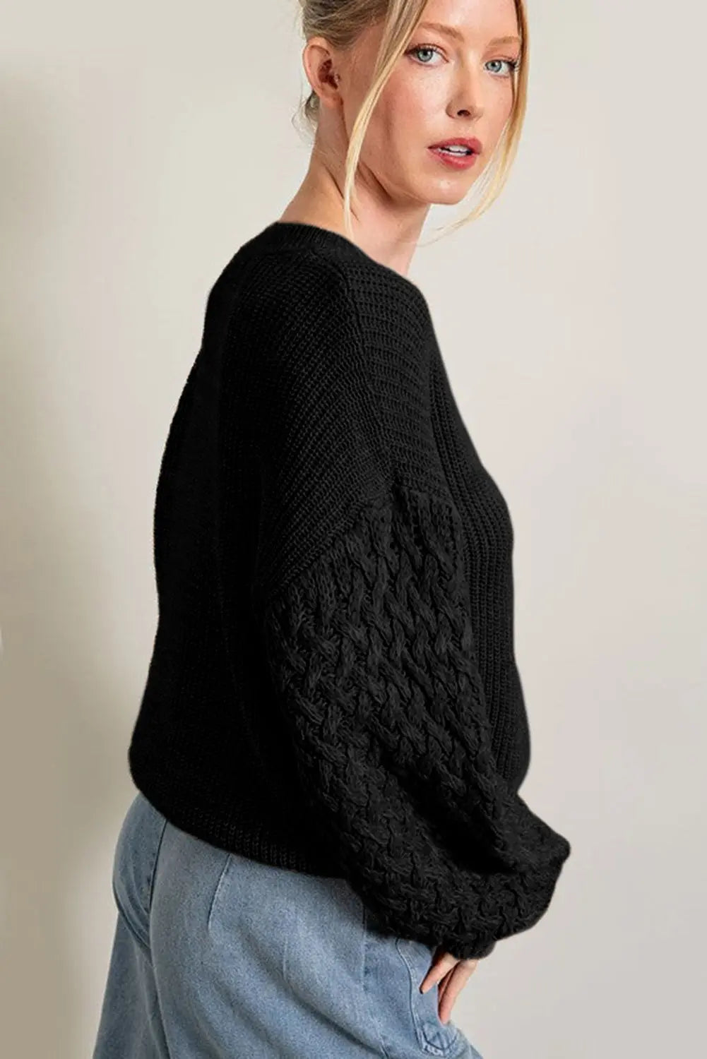 Schwarzer Strickpullover Mit Überschnittenen Schultern Für Frauen Mivona