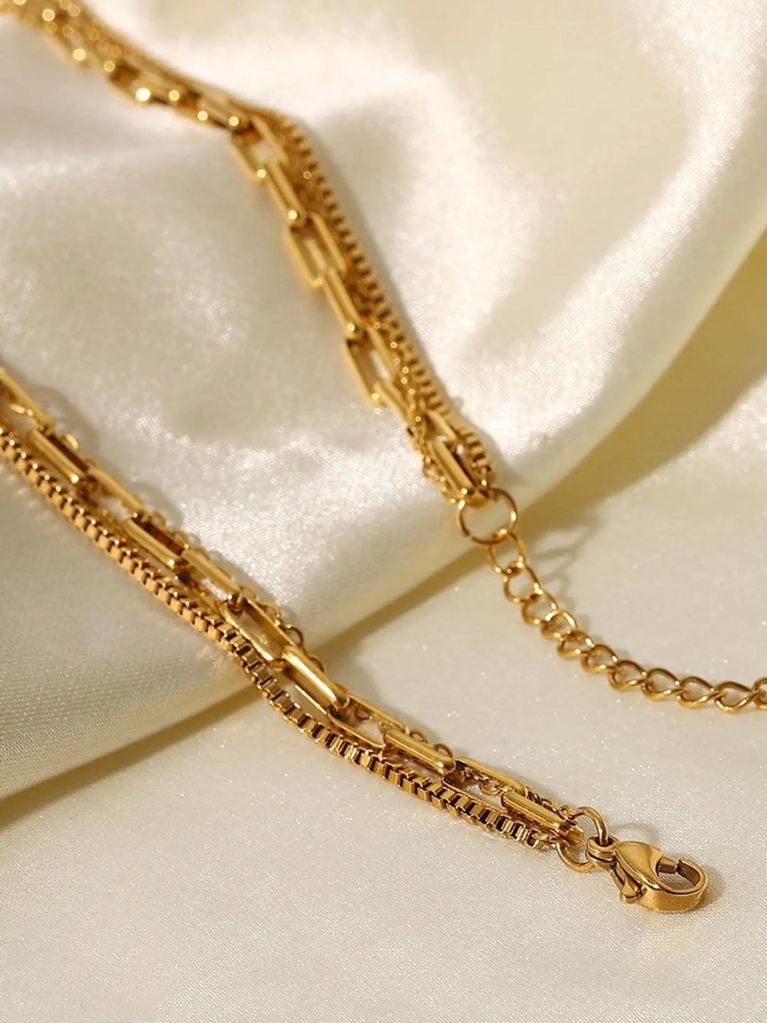 Elegante mehrschichtige Kette mit Pariser Charme für Damen Mivona