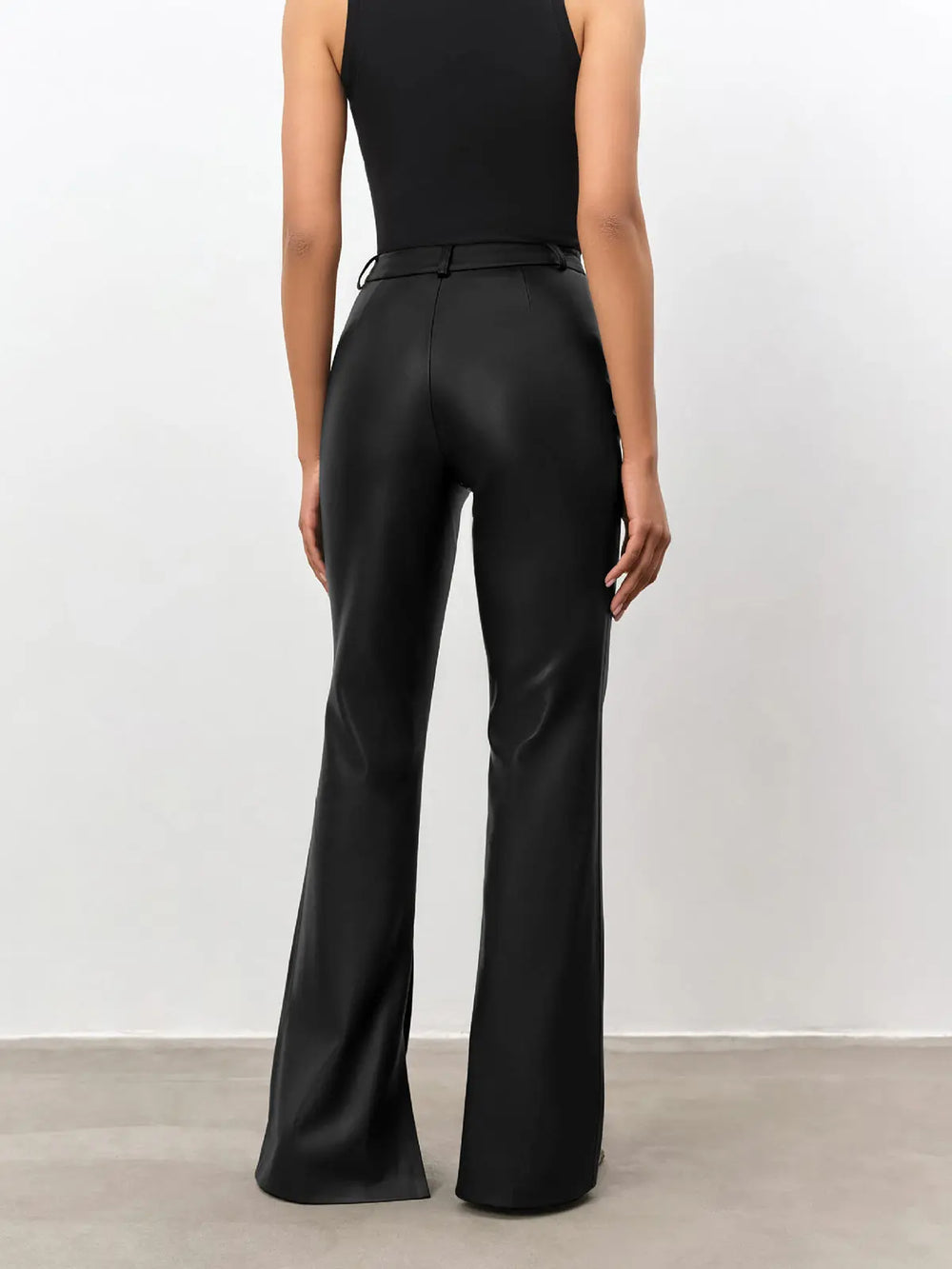 Geformte High Waist Schlaghose in Lederoptik für Damen Mivona