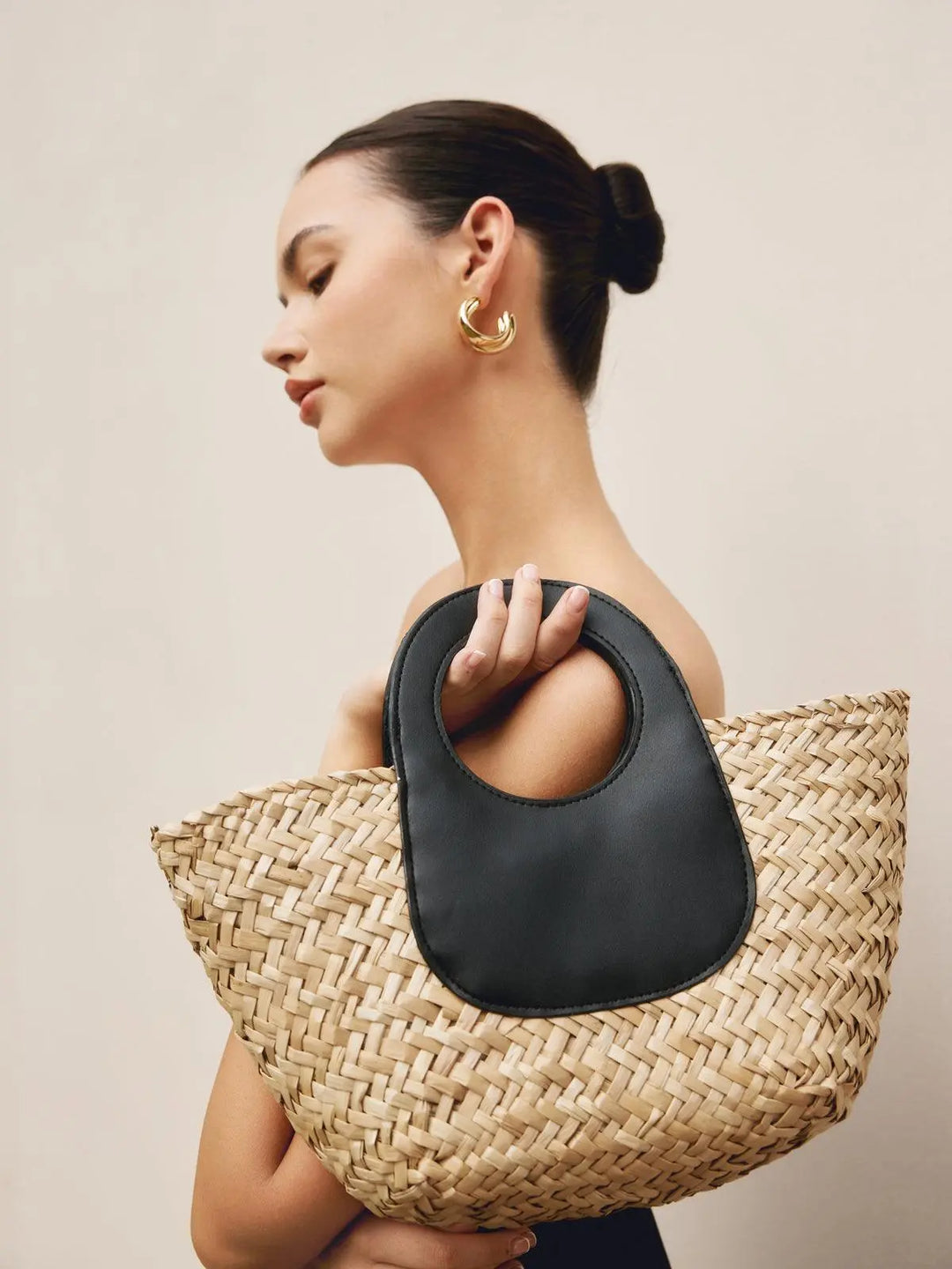 Schlanke und Elegante Tasche mit Perfekter Passform für Damen Mivona