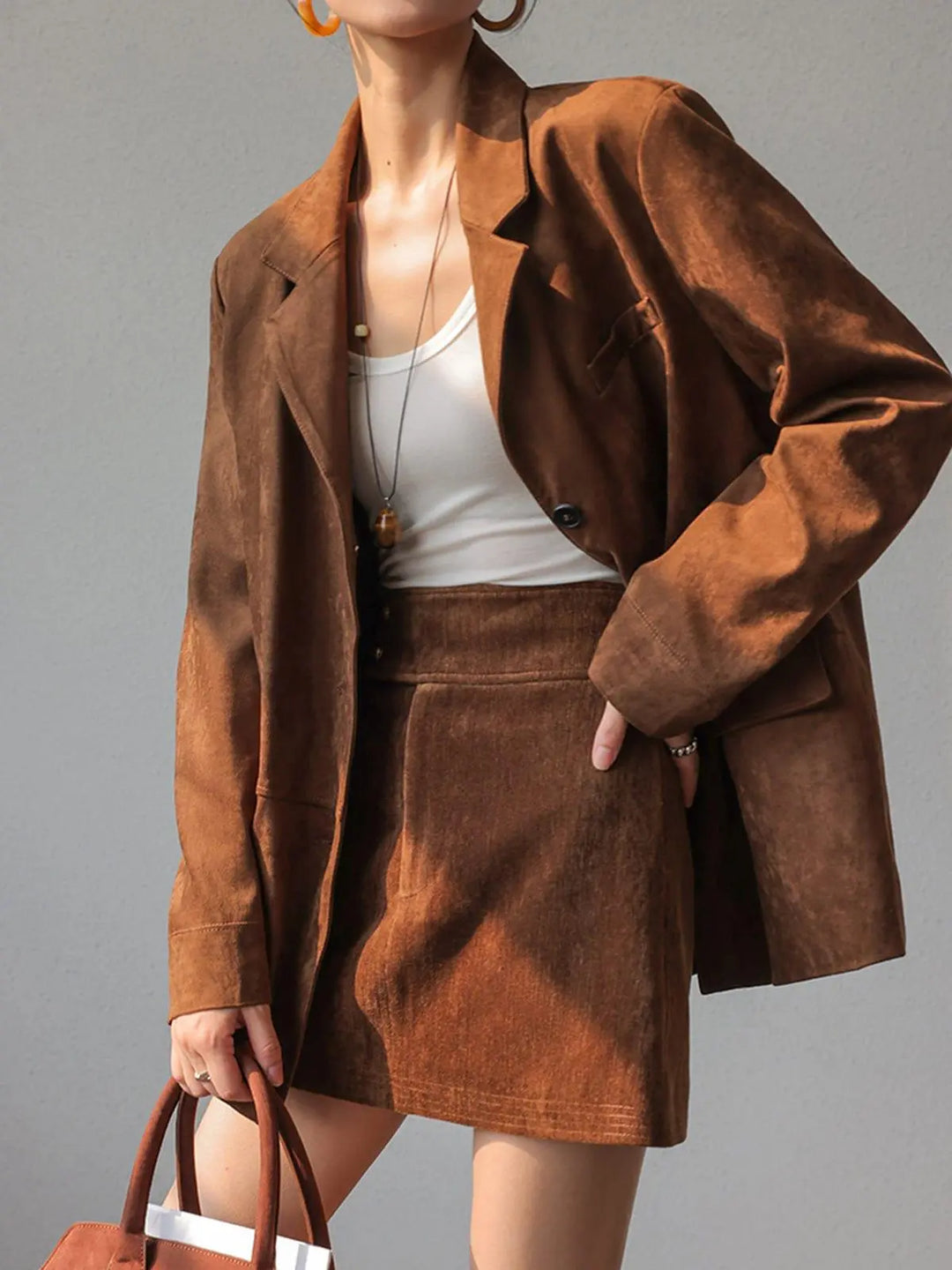 Chic Oversized Blazer und Rock aus Braunen Wildleder Für Frauen Mivona