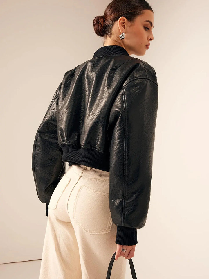 Kurze Lederjacke mit Reißverschlusstaschen Für Frauen Mivona
