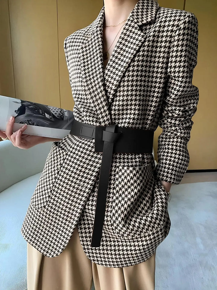 Geschnittener Blazer mit Gürtel für eleganten Stil für Damen Mivona