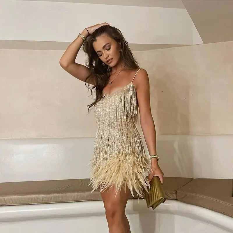 Schickes Cocktailkleid mit anspruchsvollem Detail für Damen Mivona
