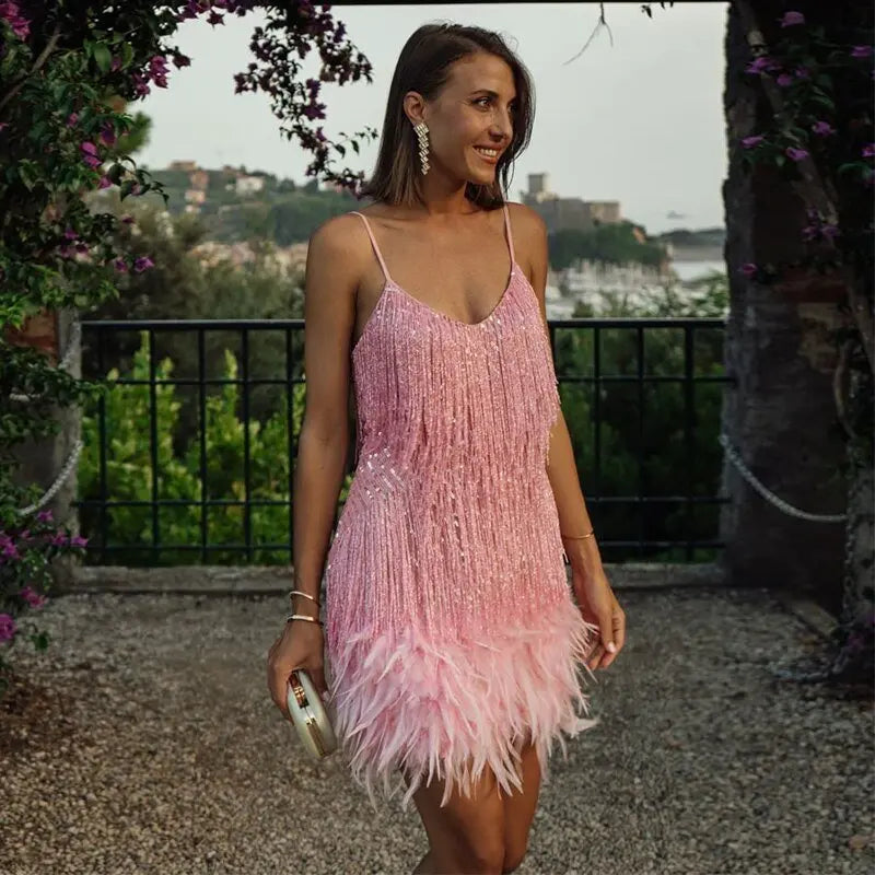 Schickes Cocktailkleid mit anspruchsvollem Detail für Damen Mivona