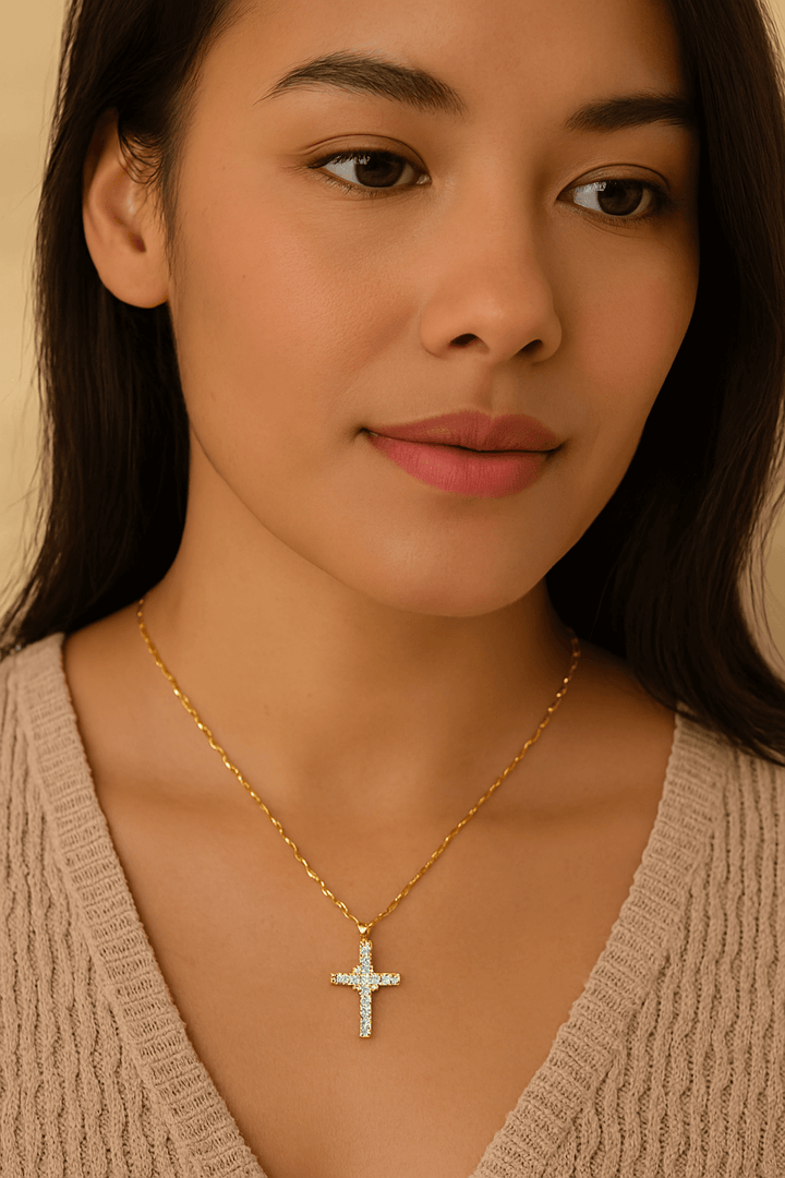 Goldene Zirkonia-Kreuz-Halskette mit Anhänger für Damen Mivona