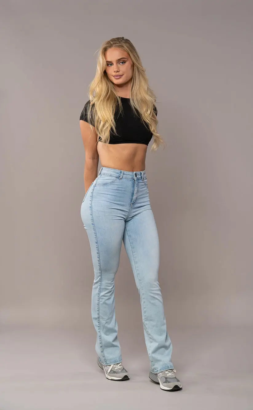 Ausgestellte Jeans in Vintage Blau mit Retro Passform für Frauen Mivona
