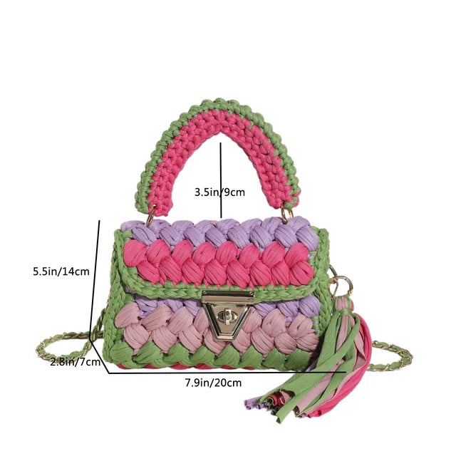 Farbintensive Handtasche mit verspieltem Design für Frauen