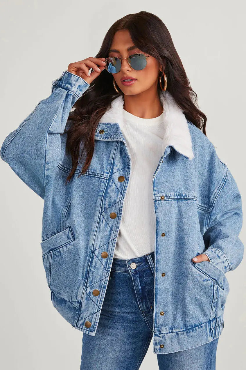 Zeitlose Jeansjacke mit klassischer Passform und Stil für Damen Mivona