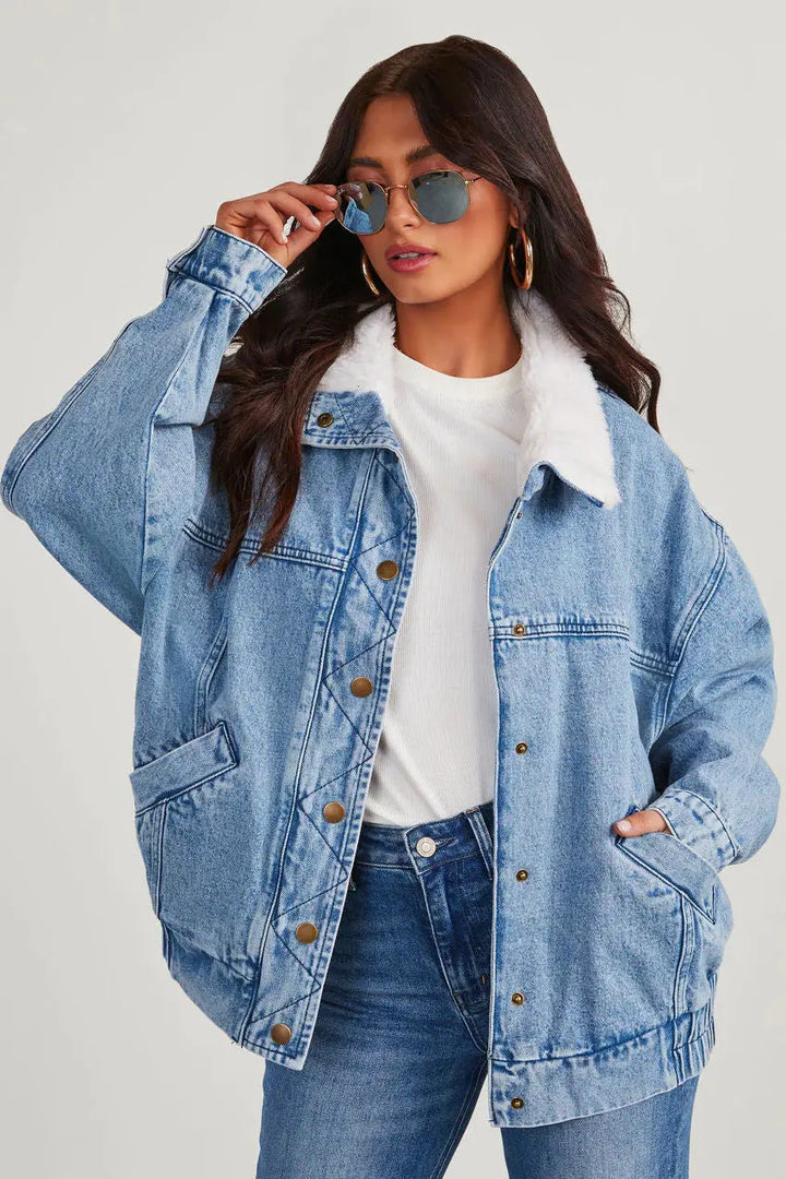 Zeitlose Jeansjacke mit klassischer Passform und Stil für Damen Mivona