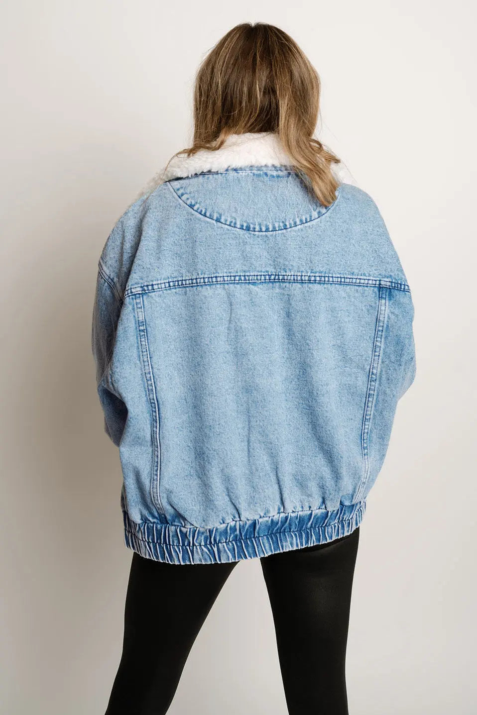 Zeitlose Jeansjacke mit klassischer Passform und Stil für Damen Mivona