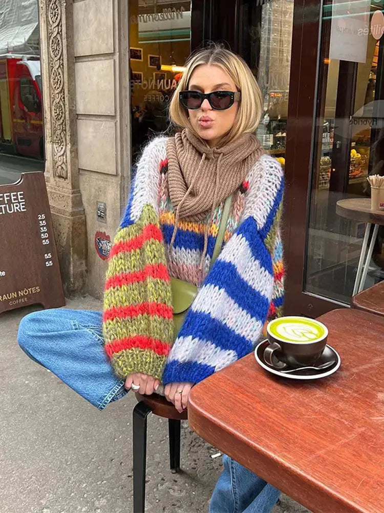 Gestrickter Pullover mit farbigem Streifendesign für Frauen Mivona
