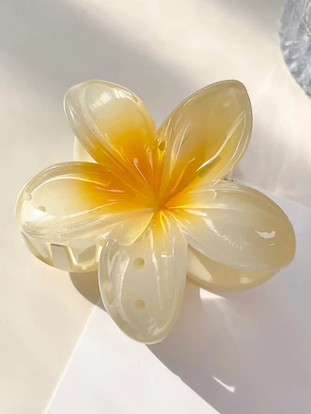 Glänzende Blumen-Haarspange mit elegantem Design Für Frauen Mivona