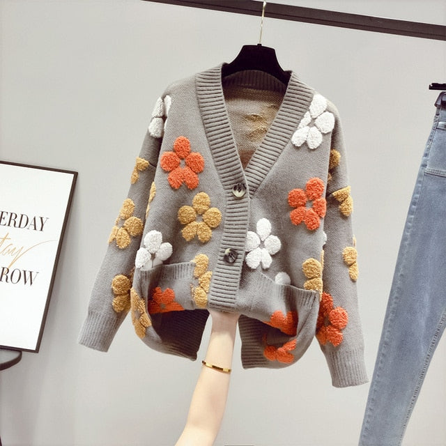 Warmer Damen-Cardigan mit Blumendesign Für Gemütlichen Stil Mivona