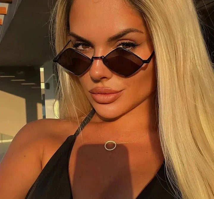 Klassische Vintage Sonnenbrille für Damen Mivona