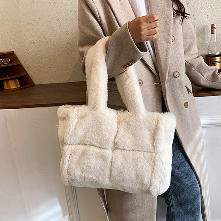 Schicke Plüsch-Handtasche Für Gemütlichen Winterstil Für Frauen Mivona