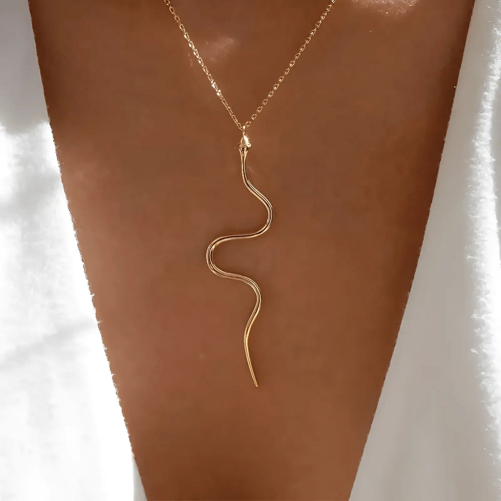 Elegante Schlangen Halskette mit anspruchsvollem Stil für Damen Mivona