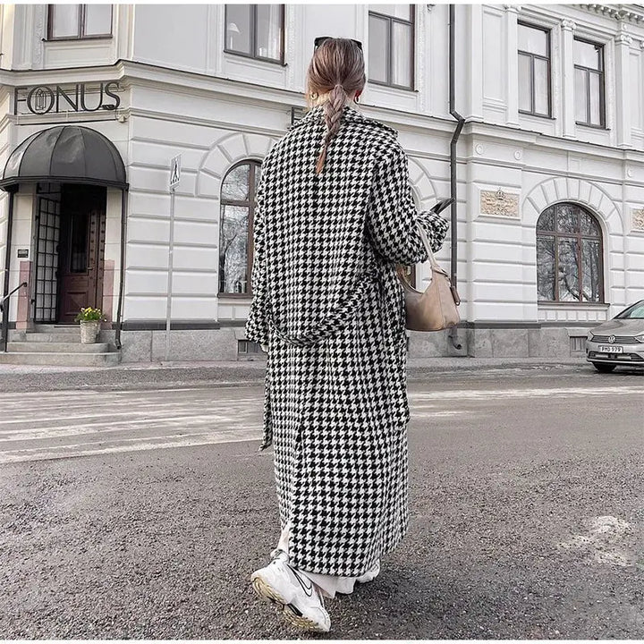 Gemusterter Trenchcoat mit tailliertem Schnitt für Frauen Mivona