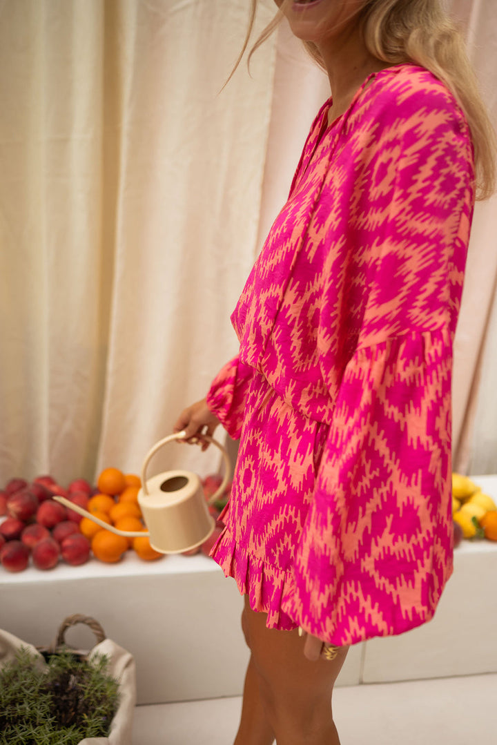 Set mit Aztekenmuster und Rüschenhorts in Rosa Für Frauen Mivona