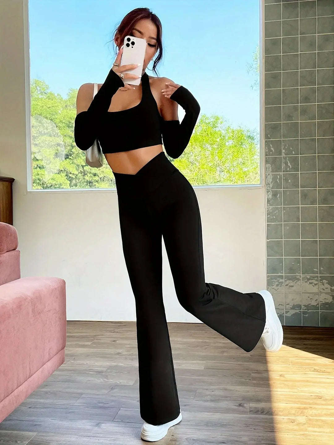 Hochgeschnittene Crossover Hose mit stylisher Passform für Damen Mivona