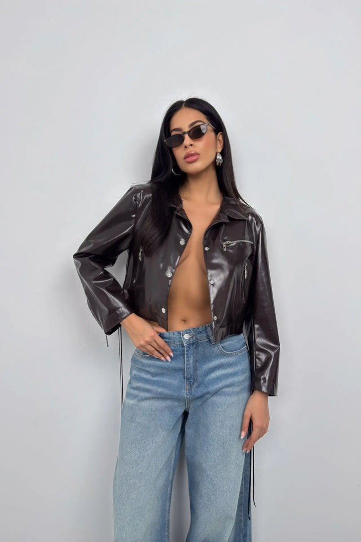 Braune Lederjacke mit Druckknöpfen für Frauen Mivona