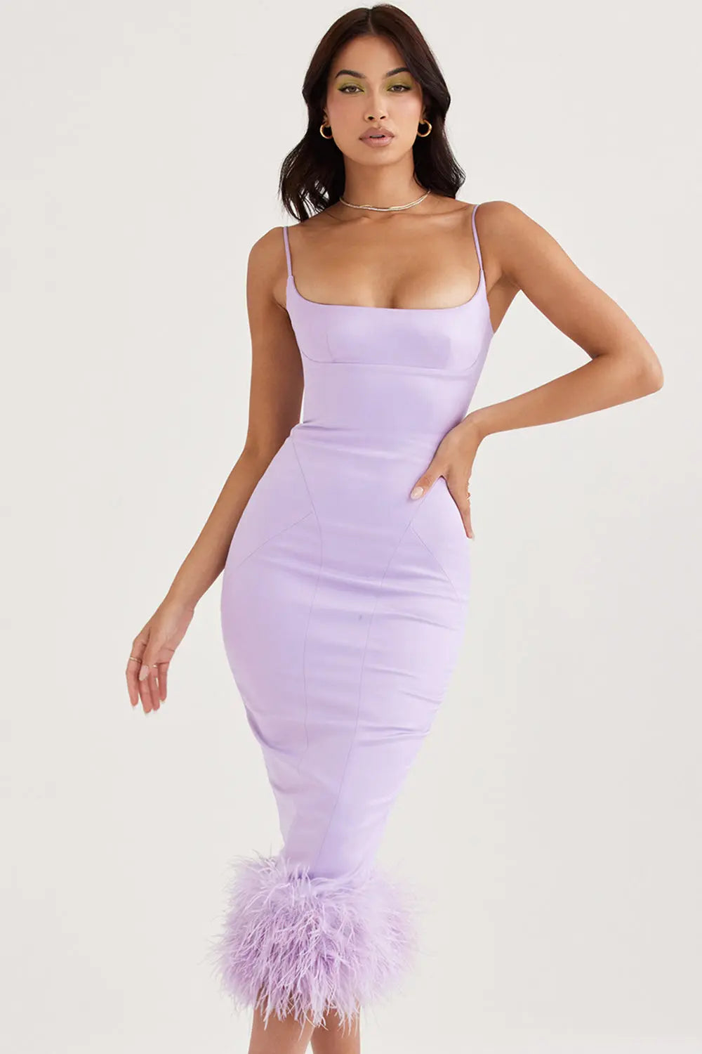 Orchideenfarbenes Satin Midikleid mit Federn für Frauen Mivona