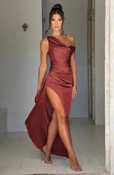 Anspruchsvolles Maxikleid mit graziösem Fall für Damen Mivona